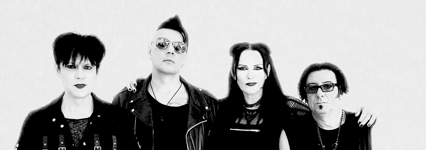 Wavefest: Clan Of Xymox + Ultra Sunn + Selofan + Dear Omen + IDLEYES in Baroeg, Rotterdam